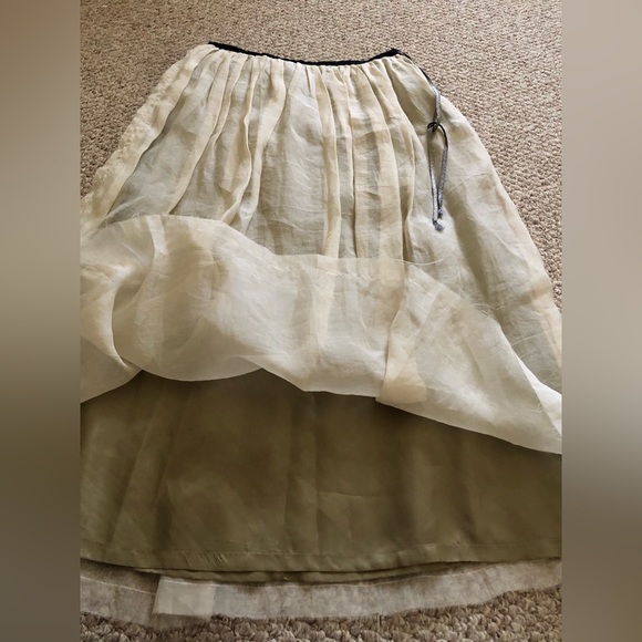 Elegant Cream Maxi Skirt - Picture 5 of 12